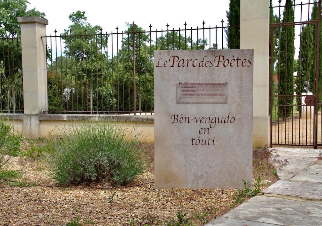 Agreable Maison De Ville Eyragues 외부 사진
